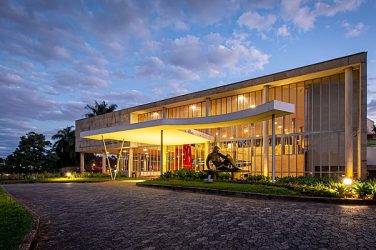 Conheça a história do Cassino Pampulha, projetado por Niemeyer