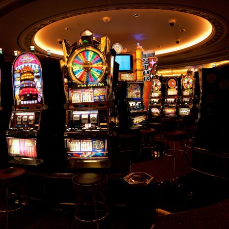 El negocio del juego en alta mar: la jurisdicción y la economía de los casinos de los cruceros