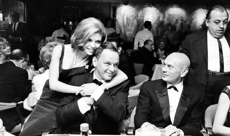 Frank Sinatra y su dama del juego