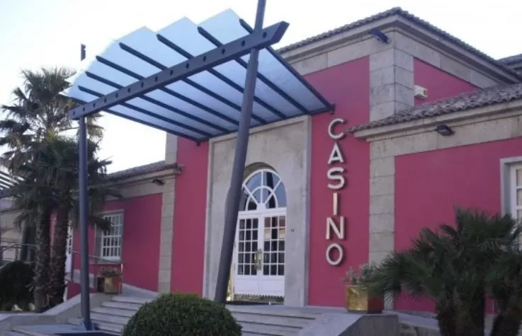 El casino gallego del paraje turístico de La Toja